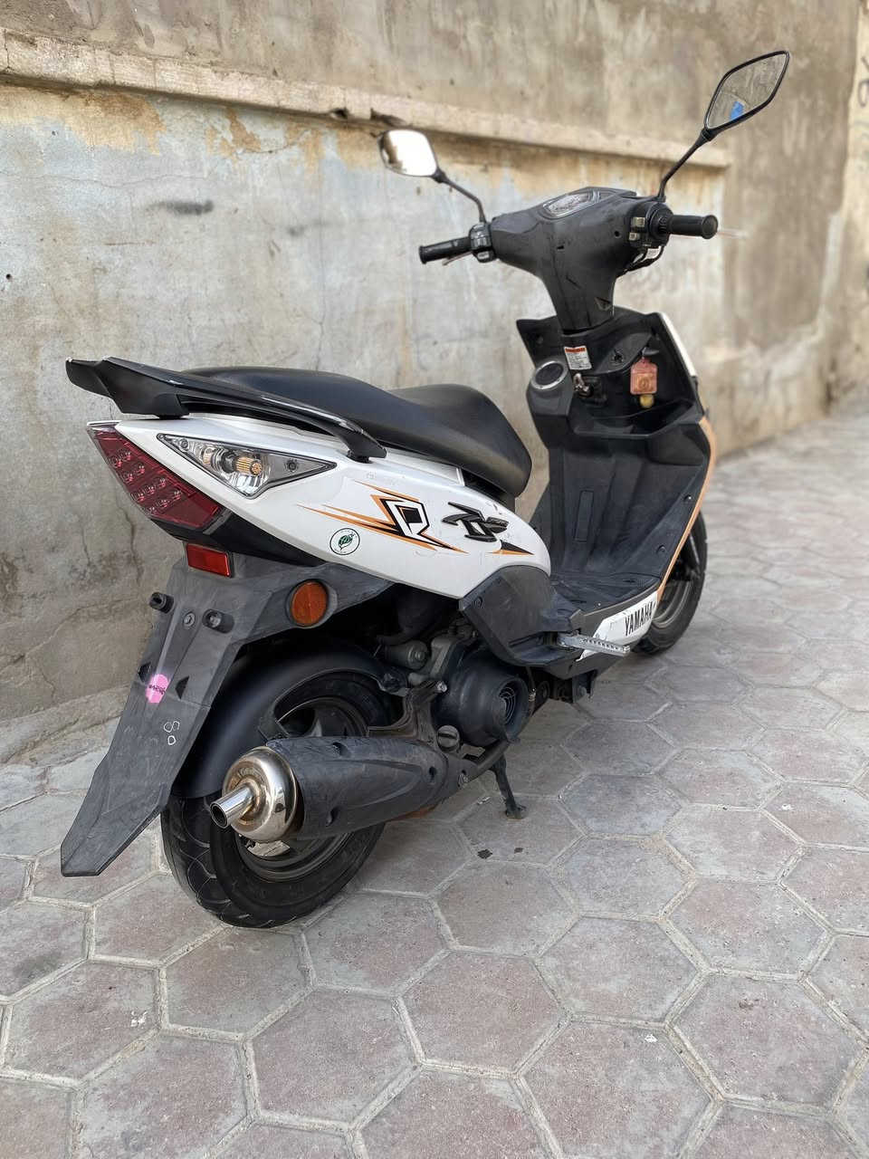 مضلع حديث نوزل 2016 
مكفوله كفاله عامه 
مكينه ما مفتوحه شرط الفحص 
مال حاويه صارله اسبوع من نازله
بدون اي نقص 
تفاصيل اكثر خاص 
مكاني البصره 
واتساب
***********
