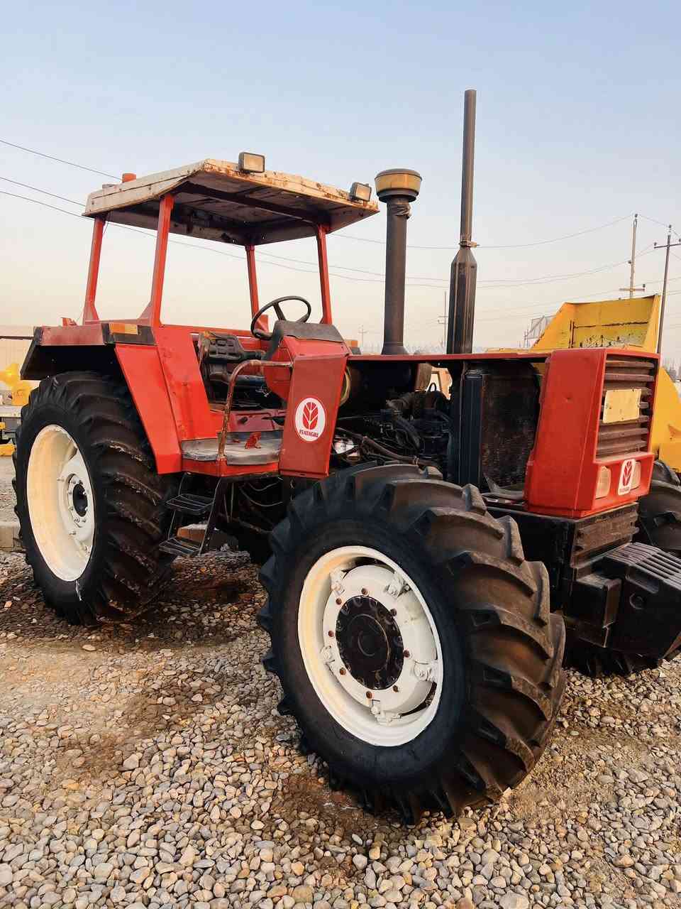 السلام عليكم
فيات حجم 140

جاهزه من كلشي 

لا تبخير ولا تنقيص 

رقم واسط 

العنوان واسط الزبيدية 

***********

***********
