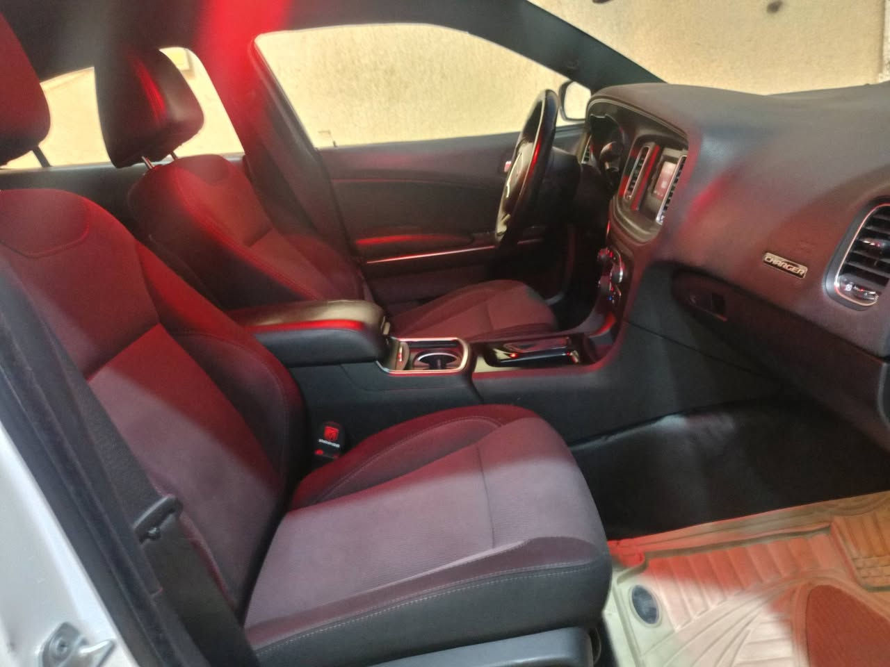 السلام عليكم جارجر مديل16اصل كصه وحده بجم سياره بوليسي مكينه6سلندركيرتعليك سياره جاهزه رقام سليمانيه طبق الاصل سعر 72
