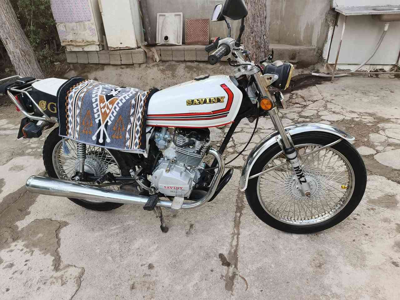 سلام عليكم دراجه للبيع موديل ٢٠١٩ محرك ١٥٠ اي عيب مابي سعر ٢٦٠ بي مجال مكان خانقين شراي اتصل ***********
