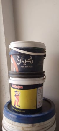 ١٧ سطل • ٤ صغار • حي الفرات بغداد