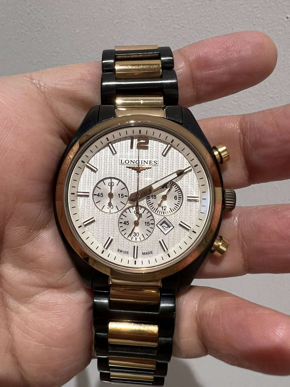 ساعه لونجين بطاريه مستخدمه بدون علبه ب85 الف دينار عراقي للتواصل *********** واتساب
