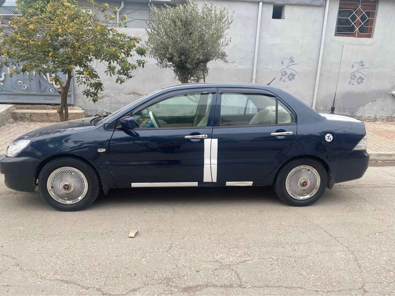 لانسر موديل 2008 محرك كبير المرغوب داخل بيجي كير اوتوماتيك رقم اربيل باسمي شرط التحويل  تبريد ويه سويج بدون نواقص ماناقصها برغي كهربائيات كلها شغال شرط اربع جامات كهربائي مري كهربائي تبريد شغال تدفئه شغال كله شرط شاشه وكامره 

بدنه تعديل بارد بدون نقطه بل شاصي بدون معجون او صبغ بل بدنه ومصبوغه عام اثر جراد 

وبيها معجون حك التصفيه مال صبغ والباقي مكفوله  والمناسبه حسب القناعه والسعر 75وبي مجال للاستفسار *********** واتساب هم موجود على الرقم ومكاني كركوك كركوك, العراق
