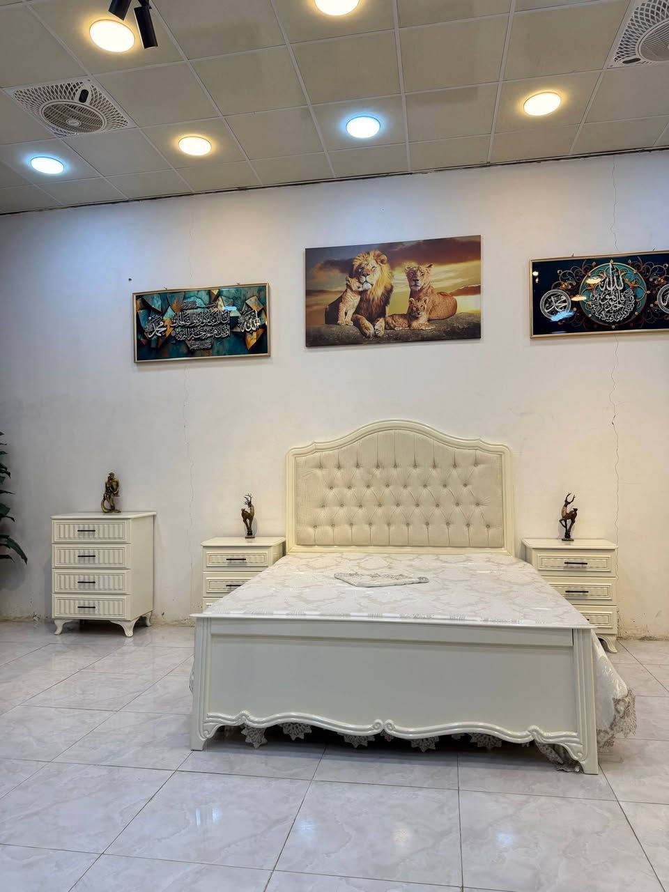 موديل جديد موديل (  ورده بغداد 🌹)
موديل جديد  جاهز للحجز والتوصيل المباشر

شركه المرتضى للاثاث العراقي تقدم لكم 

ضمن وجبة الدرجة الاولى 

ضمن وجبة الاصباغ البوية

السعر مليونين  و750 الف 

غرفة 6 ابواب طابقين ملحق 

تتكون من 10قطع

وجه الكنتور يكون. 12ملم  MDF      

داخل الكنتور صاج طبيعي 4 ملم 

ظهر الكنتور جرجوبة براغي 

القاعدة الارضية للكنتور بلوك بورد

ارتفاع الكنتور مترتين  و45 سم 

عرض الكنتور مع زاويه الملابس 4 و15سم 

السرير طبقة بلوك بورد

السعر / مليونين و 750الف 

خدمة التوصيل والشد  مجاناً لجميع محافظات العراق 

العنوان / بغداد الجديدة قرب البريد 

***********

***********
