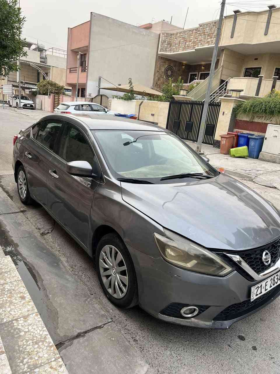 نيسان سنترا ٢٠١٧
شماليه وكاله بسمي تريد سنويه تريد وكاله بكيفك 
السياره مبدل بنيد وبيها اربع اصابع بارد بلجاملغ الامامي
و طخات شارع يعني يرادلها بوليش السياره تترجع وكاله 
كير مكينه تبريد كفاله عامه 
السياره بيها نقوصات يوكع من سعرها 
مكان السياره منصور يم ابو جعفر المنصور 
سعر 105

***********
