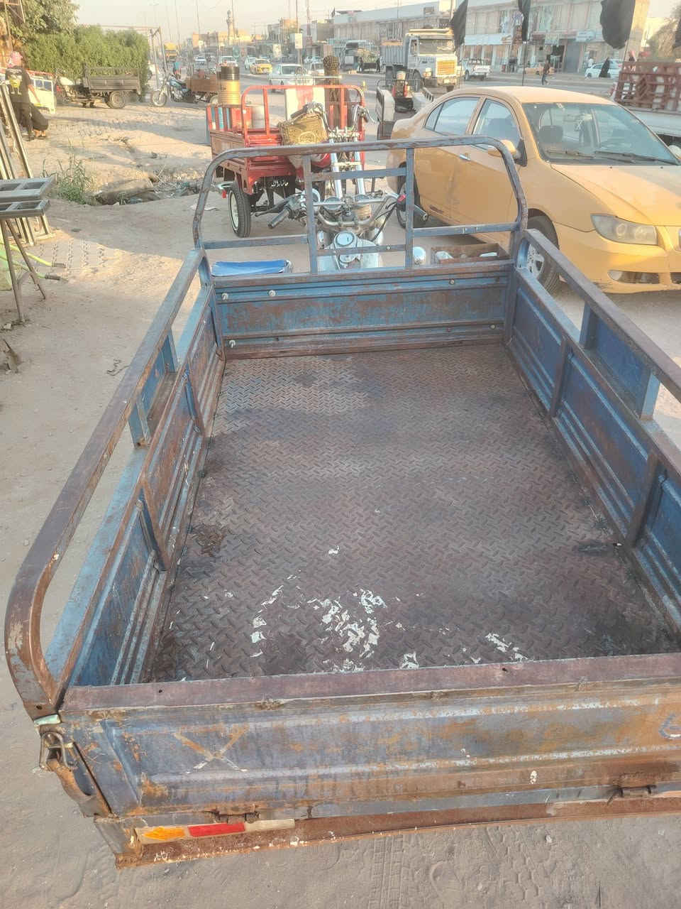 سلام عليكم ستوته لبيع أوراق سكنر موديل 2017 كهيات شغاله دبلات جدد تايرات نضيفات مكاني ديوانيه الحمزه الشرقي سعره 850 وبيه مجال لشراي اتصل ***********
