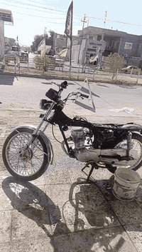 السلام عليكم دراجه ايرانيه نظيفه اوراق الوكيل مالتها سيد خلدون شعراء بغداد موديل 19 اوراق قولي يريد يراسلني ***********
