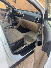 اسبورتج موديل 2020 مكفوله من الصبغ والبارد فقط مكانين كد اصبع bdr ماشي...