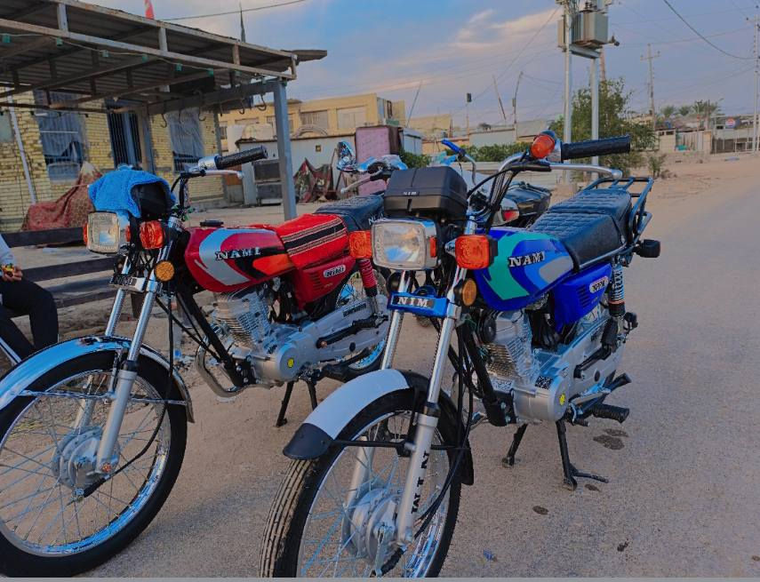 السلام عليكم من رخصه الادمن دراجه نامه 26 جديده شخط ما بيها كفاله عامه.  شبه شلامجه باب اول مكينه 3 احرف السعر 825 بيها مجال للشراي للتصال ***********
