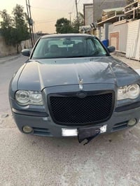 اوباما 2010 السيارة نظيفة او جاهزة أدوات بيها كص جنطة بس شغل مرتب السع...