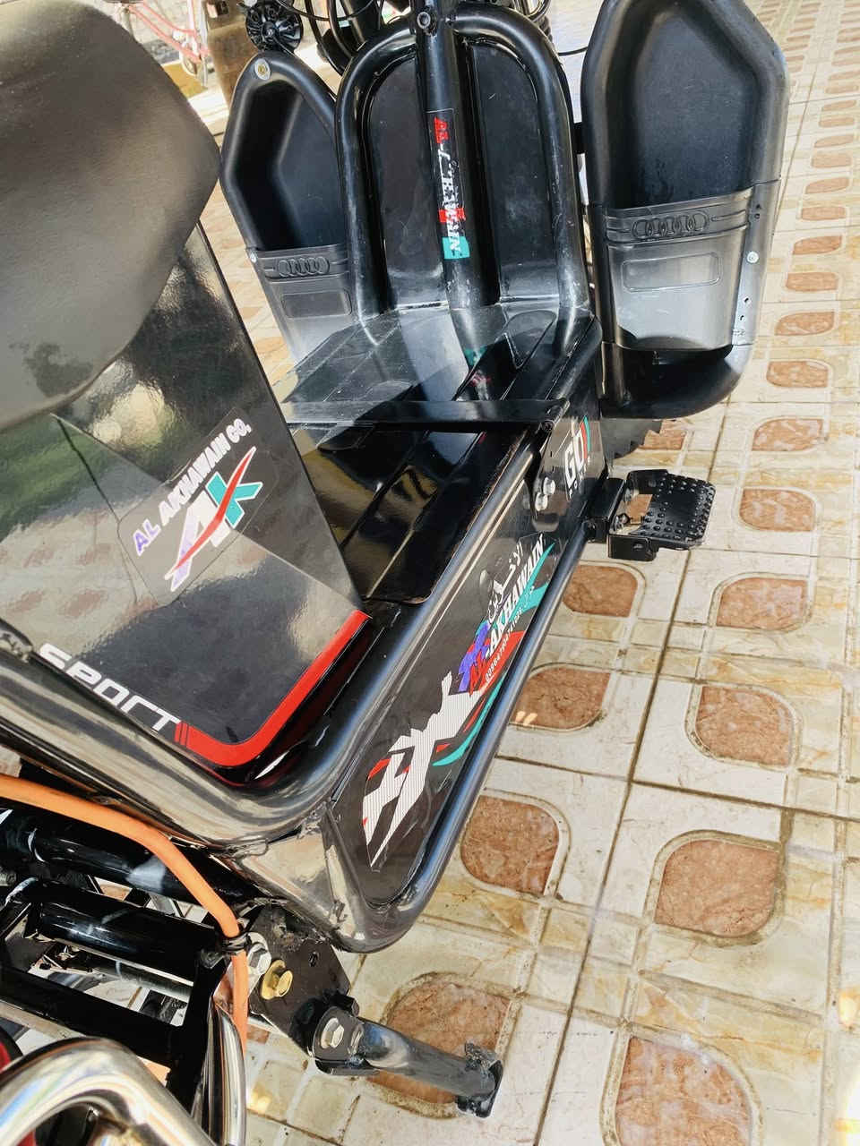 متاح دراجه شحن موديل ٢٤ كهربائيات كله شغاله ع فحص  تصير ٥ بطاريات كله فول ع فحص تقرا  ١٠ نضافه مثل ما موضح بصور السعر ٥١٠ وبيه مجال مكاني هيت حي البكر توصيل موجود حسب الاتفاق *********** وتساب و اتصال
