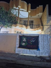 دار للبيع 200 م يحتوي على طابقين يتكون الطابق الارضي 2نوم واستقبال وصا...