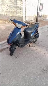 سوزوكي • نظيفه • أوراق مفتوحه