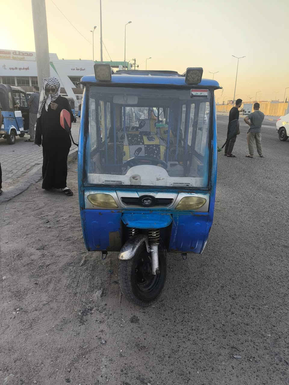 تكتك مال معوقين اوراق وارقه ضايع وكيله موجود تكدر طلع اوراق مليون ونص بيه مجال أنا مكلف بنشر هذا رقم الولد ***********

