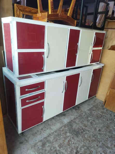 ٣٥٠الف مترين سنك حوضين. مترين تعليق نظافة كما هو موضح في الصور *********** كورك *********** موصل قلابات اجنبي عجلات متحركة شغل فصال ثقيل
