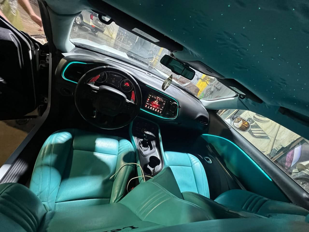 جالنجر 2015gt
سياره حلو ونظيفة شاشة جبيره وبقية المواصفات معروفة الحادث موضح ب المنشور المكان الامين الثانية ***********السعر130وبيه مجال
