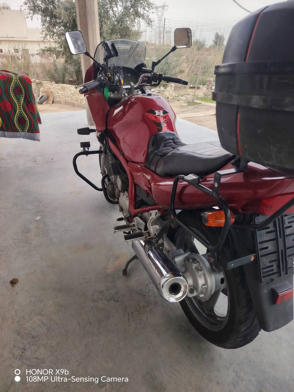 دراجه للبيع يوماها محرك 900 مكفوله دراجه نضيفه فول وحلوه مارونيه حمره 3 جنط سعر خاص للإستفسار *********** متواجد مكاني بغداد
