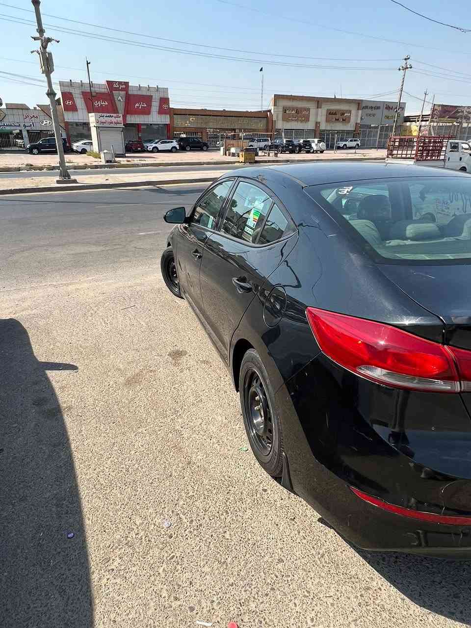 السلام عليكم الانترا للبيع موديل 2018 سونار مرفق بلمنشور السيارة خير من الله كفالة محرك كير شاصي لغد 
ليبل واحد 
شاشة تاب
كامرة خلفية
لايت زنون 
رقم اربيل بسمي شرط التحويل 
سعر 123 وبيها مجال 

للستفسار ***********
مكانها بغداد جسر ديالى القديم
