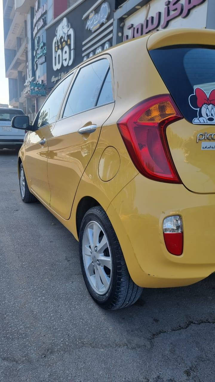 السلام عليكم ورحمه الله 
للبيع  كيا بيكانتو مكفوله وجديده بأسمي  بيها ملاحظه بسيطه موديل 2014 لون اصفر ليموني رقم بغداد  انكليزي خصوصي 
 الشركه العامه للسيارات مواصفاتها 
كير محرك تبريد على وضع الشركة
اشاير مري والمري شفط يدات ابواب ستيل ويل كب اصلي 
ايرباكات وبيها نظامين نظام ABS مانع انزلاق 
ونظام ECO تقليل الوقود  
السعر 97 قابل للتفاوض 
مكاني/بالحله شارع ٦٠  حي الاساتذه 
للإستفسار 
***********

