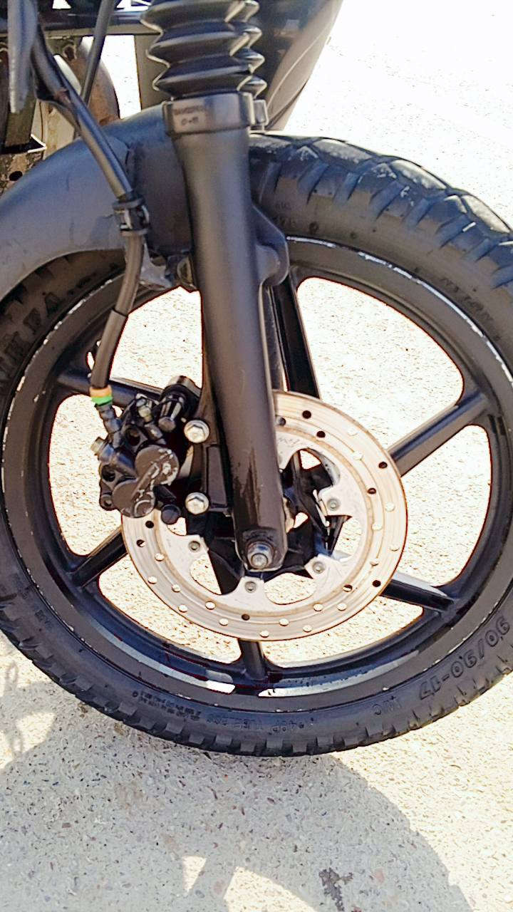 السلام عليكم بوكسر رقم بغداد
رقم  بغداد نضافه 100% تحويل ثاني يوم رقم انكليزي وين ما جان تتحول داخله هزه وكامله مكينه وكير بلاديات نضافه 100% ماشيه 32 فقط موديل 2023 دبلات امامي خلفي شغالات تشغيل سلف وهندر نكره باتري جديد 5 نمر ابريكات امامي خلفي جديد تأيرات جديد الدراجه مفوله كهربائيات كلها شغاله لايت اشاير عالي ناصي رماش دبل اشاره اوراق كامله بسمي تحويل ثاني يوم 
السعر مليونين ونص يعني مليونين و 500 وبيها مجال 
الرقم ***********
العنوان الشعب شارع التجار
