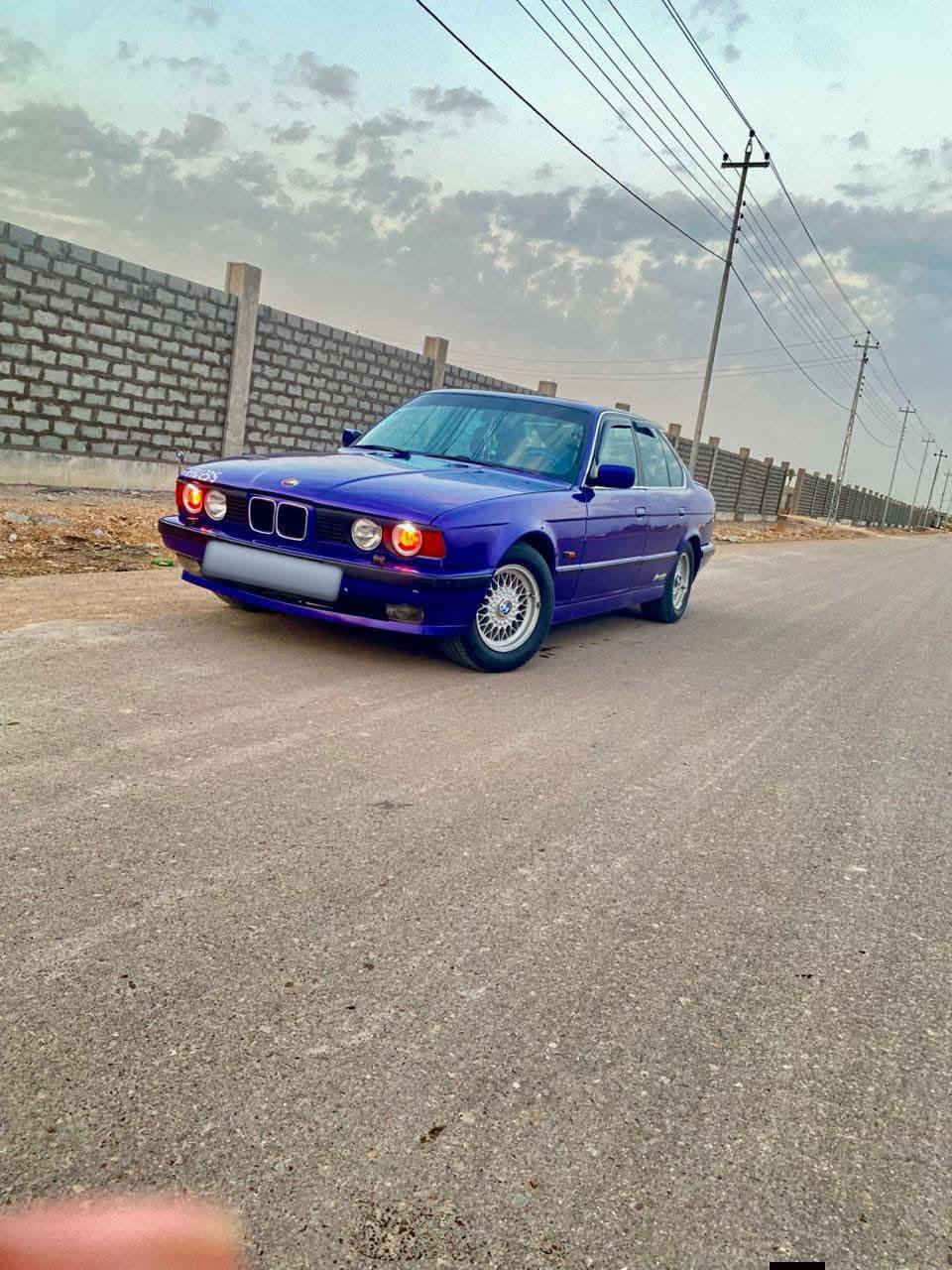 الـسلام عـلـيـكـم
للبيع او مراس
سعرها 60 وبيها مجال 
بي ام دبليو 535
رقم بغداد الجديد ( الدولي ) 
دواخل جديد دوشمة جديد
سيارة جاهزة من كلشي 
تقفل وتفتح ريمونت 
تخم تاير ويل جديد
لايت زنون 
لونها بنفسجي طوخ 
جام كهرباء 4 بوب
نصبتها تخبل ترايها كلش حلو ناعم
كزوز طرب 
نقوصات بسيطة متكلف 100 الف 
مكاني فلوجة النساف قرب مكتب هيبت الحلبوسي 
***********
سعد الشمري
