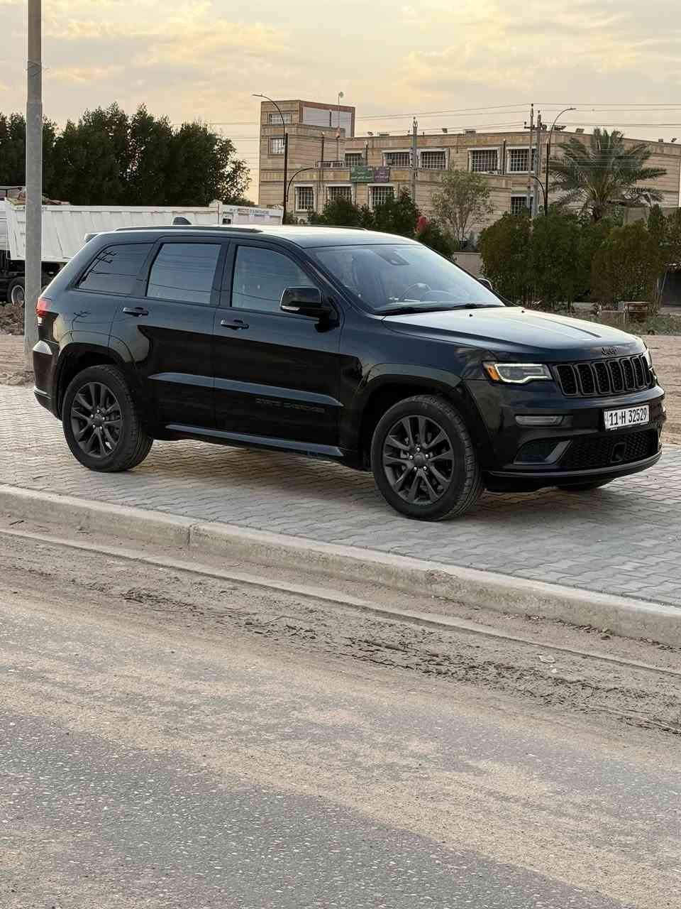 السلام عليكم
جيب كراند شيروكي اوفر لاند 2018 تو ويل كفاله عامة
بدون جوبلسات شكل السومت والاس الخليجي
وراد امريكي تقرير غرق جايه تعمل وتسير 
مرفقه صور تقرير المزاد وصور تقرير سونار الفحص
ماشيه 130 الف ميل رقم بغداد
فول مواصفات
بنوراما فتحتين
رادار امامي
نضام قياده اليه
نضام تحديد مسار
بارك سايد تطبك من وحدها
حساس امامي خلفي
رادار بالمرايات (نقطه عمياء)
استيرن كهربائي
ذاكرة وضعيات القيادة
تدفئه وتبريد بالكشنات الاماميه والخلفيه
جنطة كهرباء
السعر 235 وبيهاا مجال قليل
***********
***********
