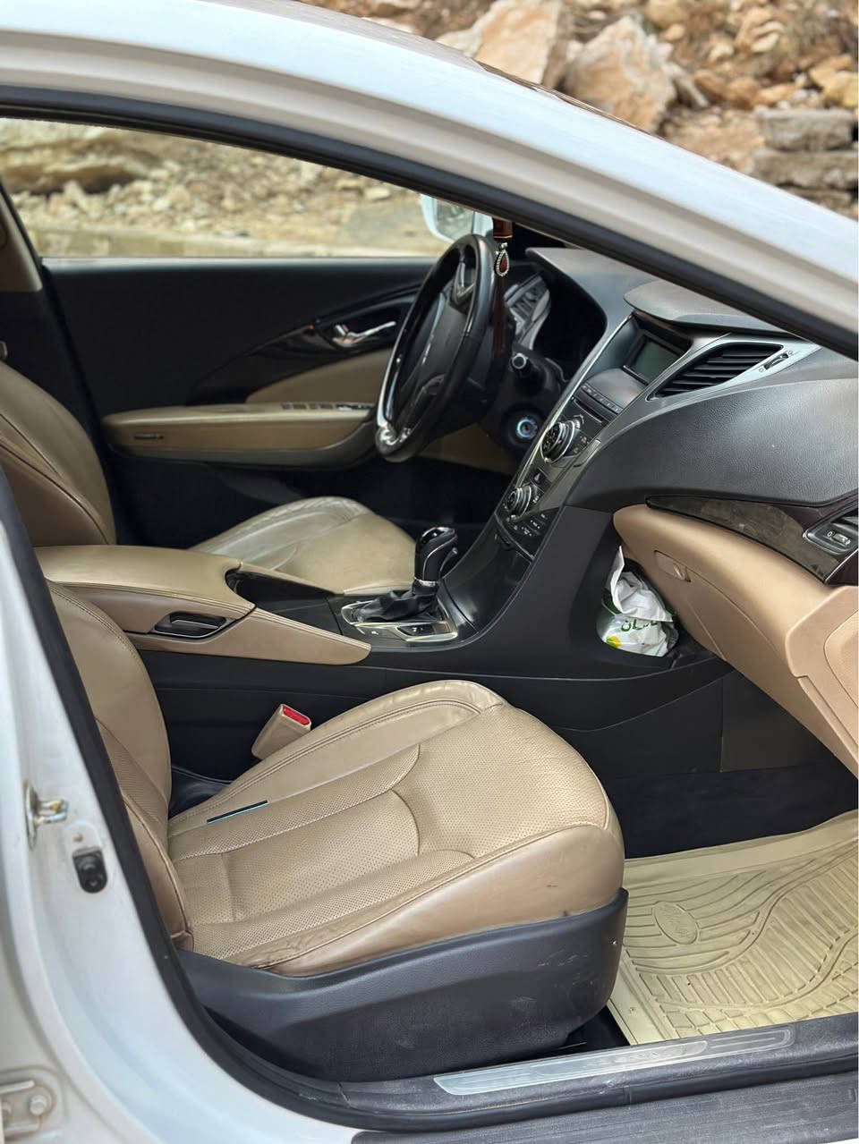 ازيرا 2013كلين حتي دعاميات مامصبوغ ع وضع شركه 170 الف كيلومتر ماشيه كيرو محرم مامفتوح مكفوله كفاله عامه 6سلندر رقم اربيل تحويل وكاله ب شرط سعر132ورقه مجال *********** اكر, نينوى
