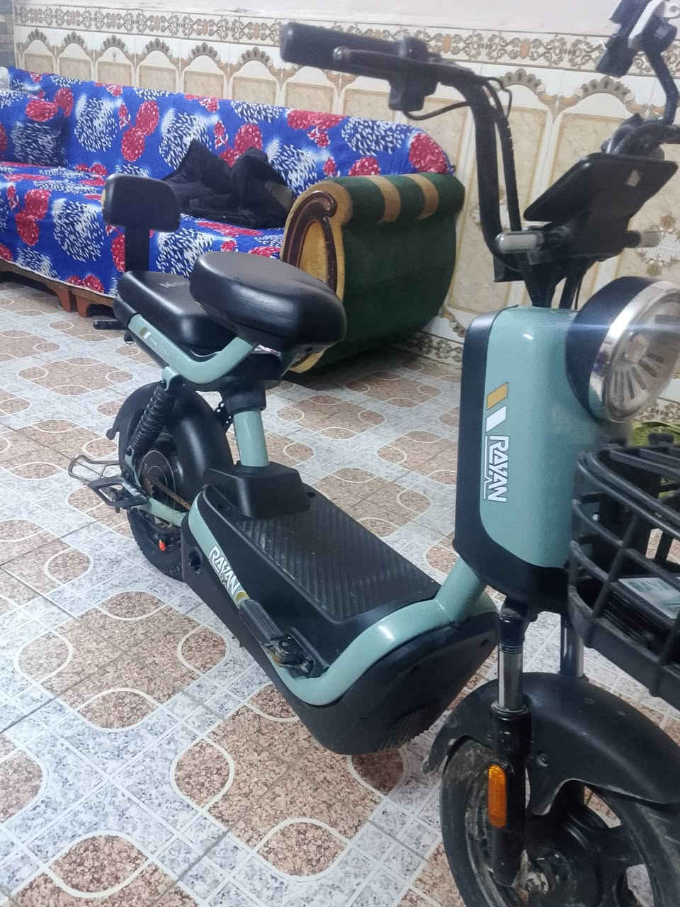 سعرها 350///(***********/////مكان الشعب
