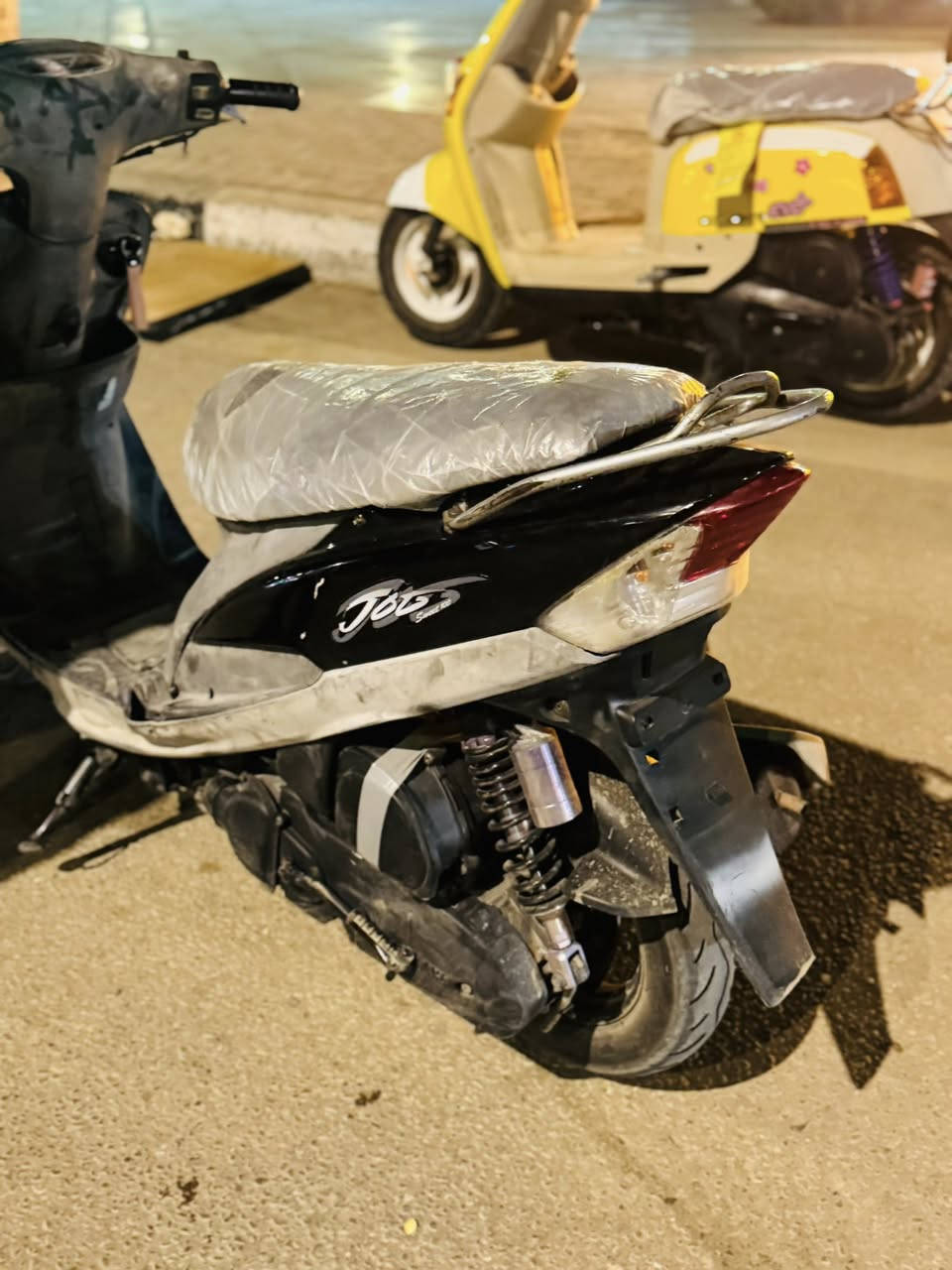 السلام عليكم ماكس منغولي مكفوله برغي ما مفتوح بيه نضيفه كلش تحتاج ترتيب كلش بسيط مكان حله طهمازيه ب ٥٥٠وبيه مجال بسيط ***********
