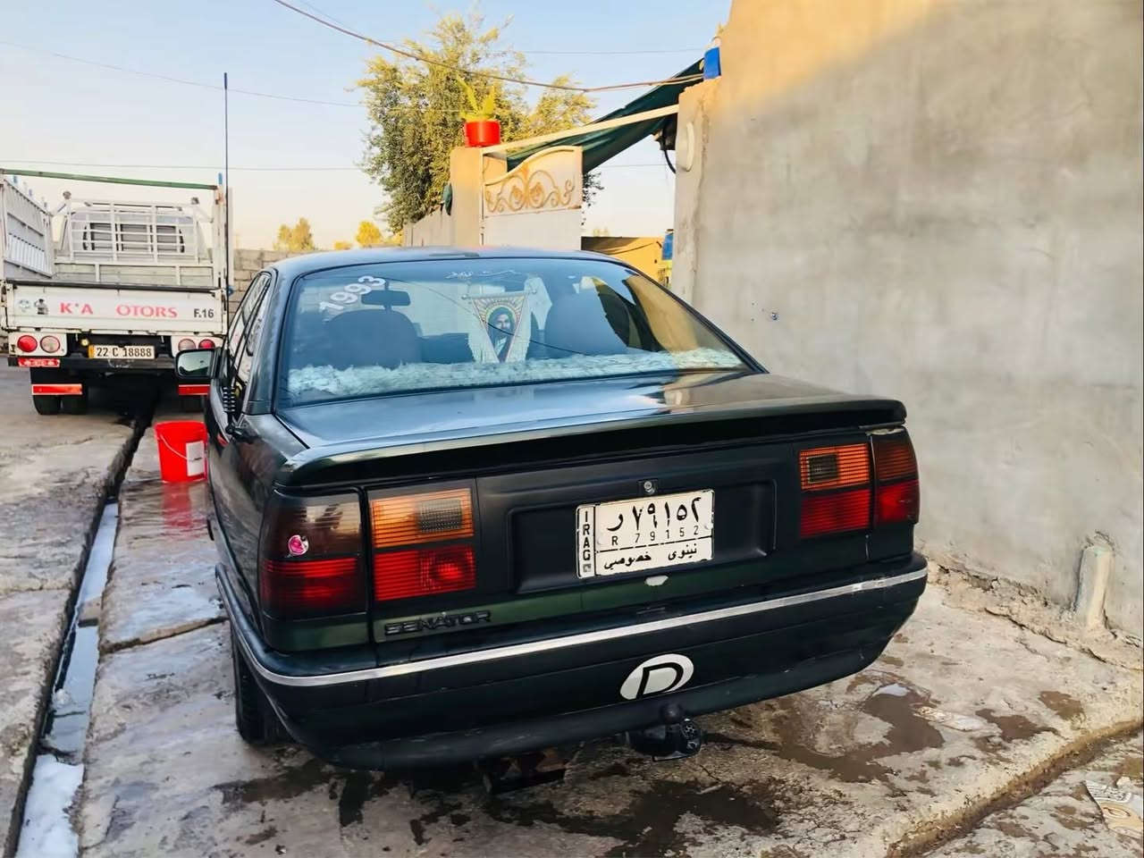 سيناتور للبيع موديل 1993 سياره حجم محرك 3000 كدام العين نضيفه مشالله جامات كهربائي كير توماتيك سياره كير او محرك انطيك ياها شرط لا صرف ولا نفخ محرك كبس +بيها كاربون بانزين صاحب سياره موجوده تاخذ سياره ما تصرف عليها دينار صبغ ما بيها فقط جماليه تبريد شركه ثلج ❄️سعرها 45 او بيها مجال انشالله 
 اي استفسار راسلني او اتصل ع ارقام التاليه 

***********‬
***********
