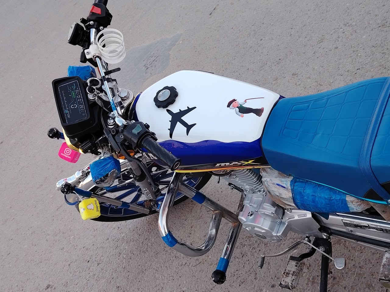 السلام عليكم سافان موديل 24 وضع شركه بصمه منفيس ما يعوزو برغي
سعر 600


**إذا كنت صاحب هذا الإعلان وتريد حذفه لأي سبب، رجاءا أرسل رسالة إلى الدعم الفني**