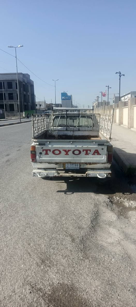 بيكم تيوتا موديل ٨٠
مكينه وكير شرط كاربون بانزين شرط الوكال والتحويلا 
رقمي ***********
***********
