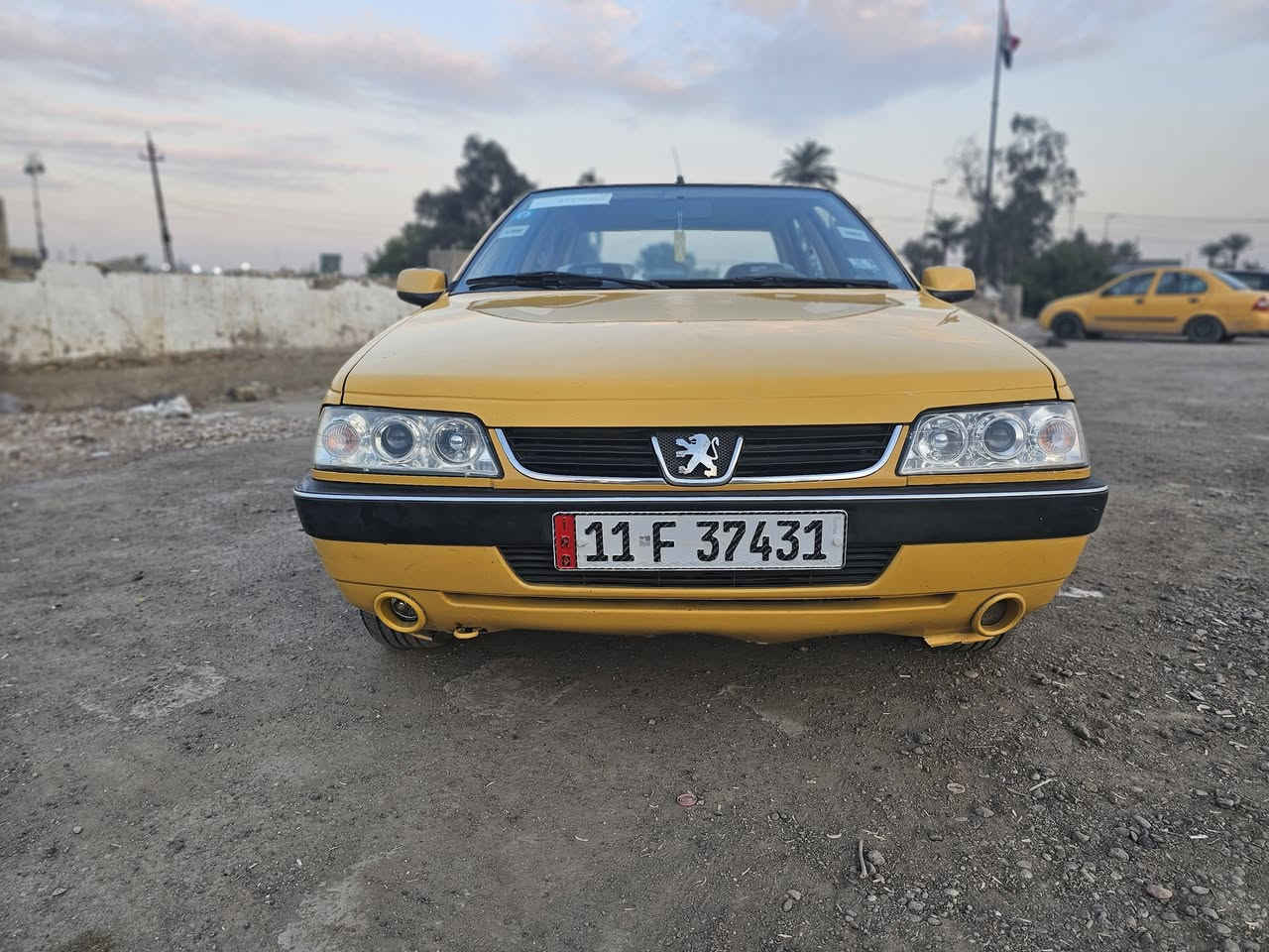 سلام عليكم بيجو لميس موديل 2016 رقم انكليزي السياره مكفوله مكينه كير خير من الله تتفئه تبريد شغال مكاني بغداد حي طارق ***********
