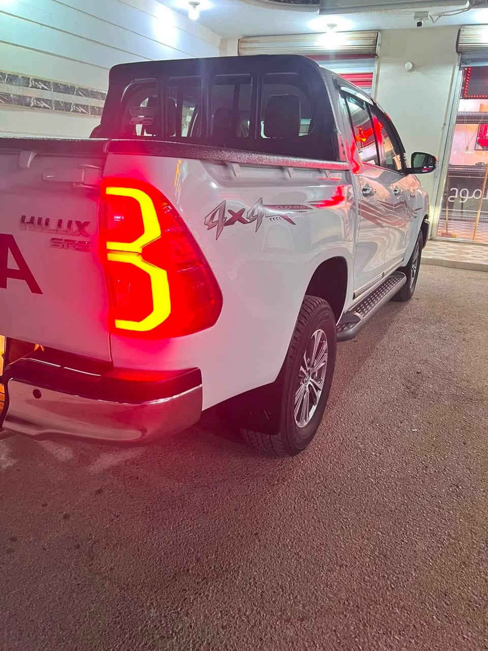 بيكم تيوتا فور ويل عالي فول 1/1
كفاله عامه كير محرك بشرط 
موديل 24
ماشيه 34 الف 
سعودي 
رقم بغداد الجديد 
مكان السياره رمادي 
لل استفسار ***********
