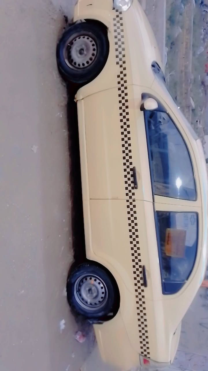 افيو البيع موديل 2010 سياره نضيفه وبيه نقوصات قلي رقم النجف  وراعيه النجف بسعر 40 ورقه وبيه مجال وهيه وغرامات ومداور علينه واذا الهيه والغرامات على  المشتري 35 ورقه وبيه مجال  و مراوس سيار كيه نفرات رقم ***********والرقم الثاني ***********
