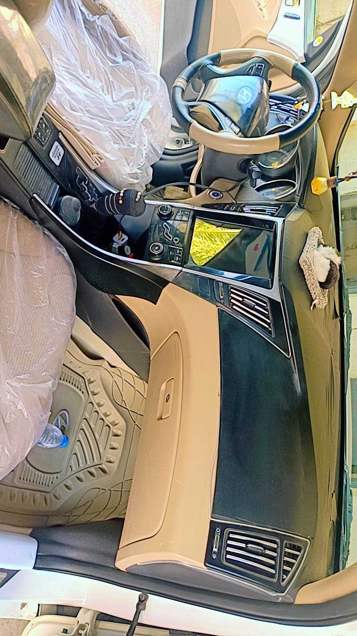 سلام عليكم للبيع هونداي سوناتا
موديل 2011خليجي رقم بغداد بسمي

سياره فول مواصفات لمتدد vib خنك بنورامه

بصمه ابواب اشاير مري مري شفط 

تبريد قطعتين كشن كهربائي دفئه كشن نظام ايكو تقيلل صرف الوقود 

كشنات جلد خمسه قطع الكشن الخلفي ثلاث تجاوي كشنات خزن ميموري

يدات كروم استيل ابلاد 

جام أوتو لد خلفي LD  مكينه 2400

تبريد بيانو  حساسات شاشه تسلا كامره ويل  سجين 17 خمسه ويل كب 

سياره جاهز من كير من مكينه من 

تخم تاير   تبريد من تدفئ من كهربائي كله شغال

للتصال *********** مكان بابل السعر 140 وبيه مجال قليل حك الجيه
