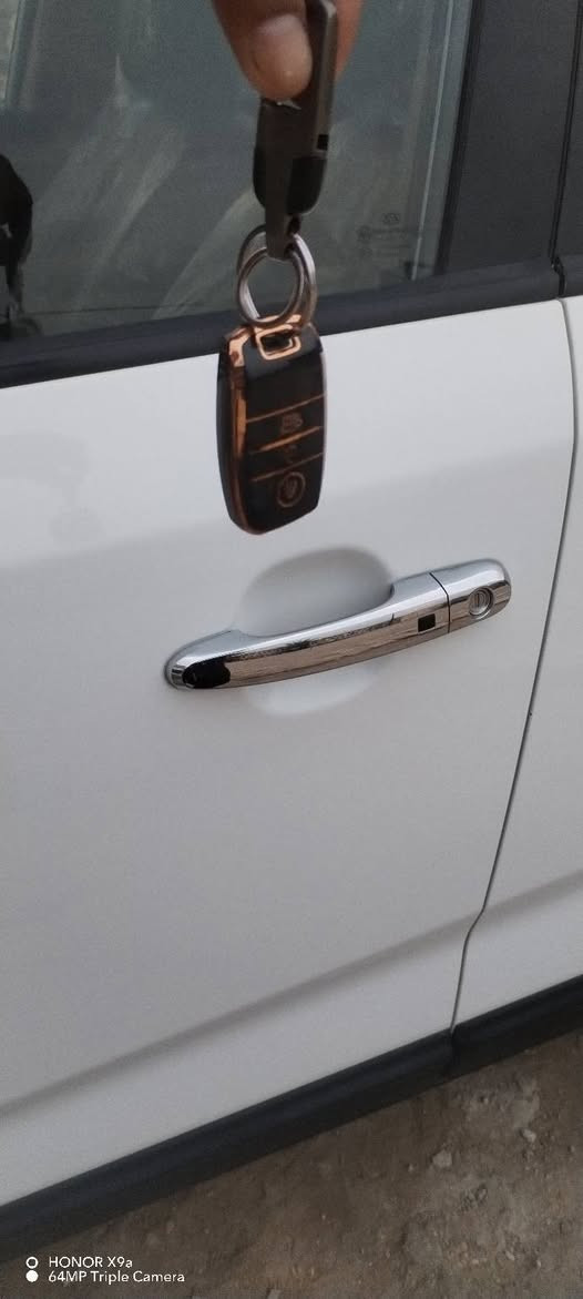 ( سياره جديده جدا اخت زيرو)
اللهم صل ع محمد وال محمد 
بيع فقط كيا سورنتو موديل ٢٠١٥( تحفه جديده)
خليجيه سياره استلام شركه دوليه العراقيه كتلوكات بصمه ثانيه وياها فول  قماره حديد سبير مانازل بعده 
بصمات٢ 
جلد اصلي كشن  كامره حساس سبعه راكب ٣ قطع تبريد هواي مواصفات بيها محرك سته سلندر ٣.٥ ما مفتوح بلاد ع وضع شركه لد داخلي بردات خلفيه 
كير ما مفتوح بلادي 
( مكفوله من صبغ  وتبديل وحادث حتى بلاستك مكفول ) 
بغداد دولي رقم ١١ الجديد 
سياره جاهزه تخم تاير صدر تبريد خير من الله ما بيها اي نقص تراي مالت زيرو ماشيه سياره 132الف 
اخوان شراي جاد بلشراء يتصل وتدلل مو شراي ارفع منشور بكلمه يالله ممنون منكم جميعا مكاني بابل 
*********** ✍️***********
