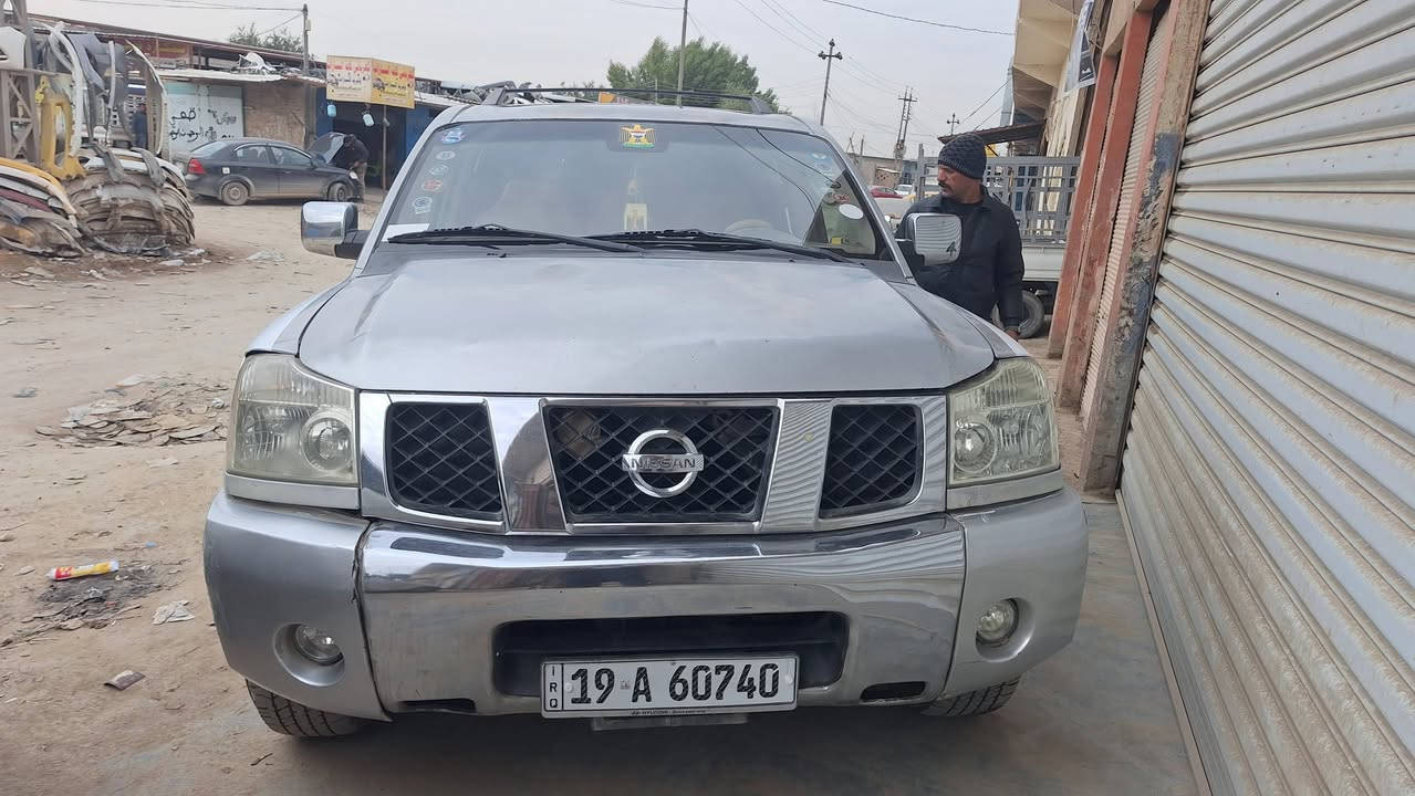 سياره 2007 رقم كربلاء مقفوله رقم جديد انجليزي وباسمي السعر 95 وبيها شويه مجال 0 7 7 2 7 0 9 2 7 1 1
