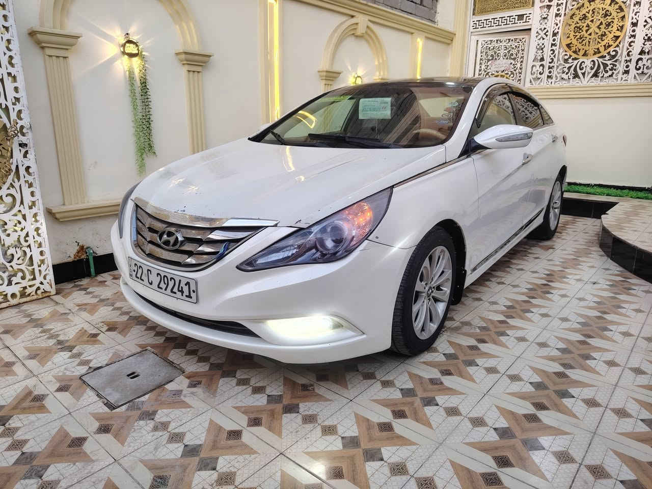 سوناتا مديل ٢٠٠٠١١ وارد خليجي بني راما بيهه باب جاملاق امامي مبدل فقط بدون دواخل مكينه ٢٤٠٠ دوش محرك واكير واحداديه تخم تاير تبريد ثلج خلفي وامامي تدفه شاشه كامره خلفيه الايت زنون تحكم ستيرن مرايات شفط حساسات خلفية دواخل بيجي سنتر لوك ريمونت سياره جاهزه رقم أربيل جديد راعيهه جاري حاضر تحويل او وكاله.    سعر ٩٠ الاتصال على هذا رقم ***********
