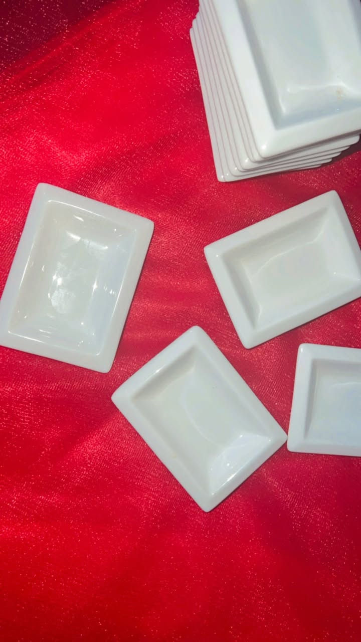 بسم الله الرحمن الرحيم 
(قل إن ربي يبسط الرزق لمن يشاء )♥️
نعرض لكم وعاء صغير من سيراميك يستخدم للتقديم مثل مربى عسل او للصوص او للمكسرات
سعر القطعة السيت ٦ قطع ب٥ الاف سعر القطعة الف دينار ♥️
📞 للتواصل: ***********
📍 العنوان: خانقين – بانميل – شارع خط العسكري
يوجد خدمه توصيل 🚚
#خانقين #شارع_خط_العسكري #بالة_خانقين #ملابس_بالة #احذية #فرفوري #تسوق_خانقين
