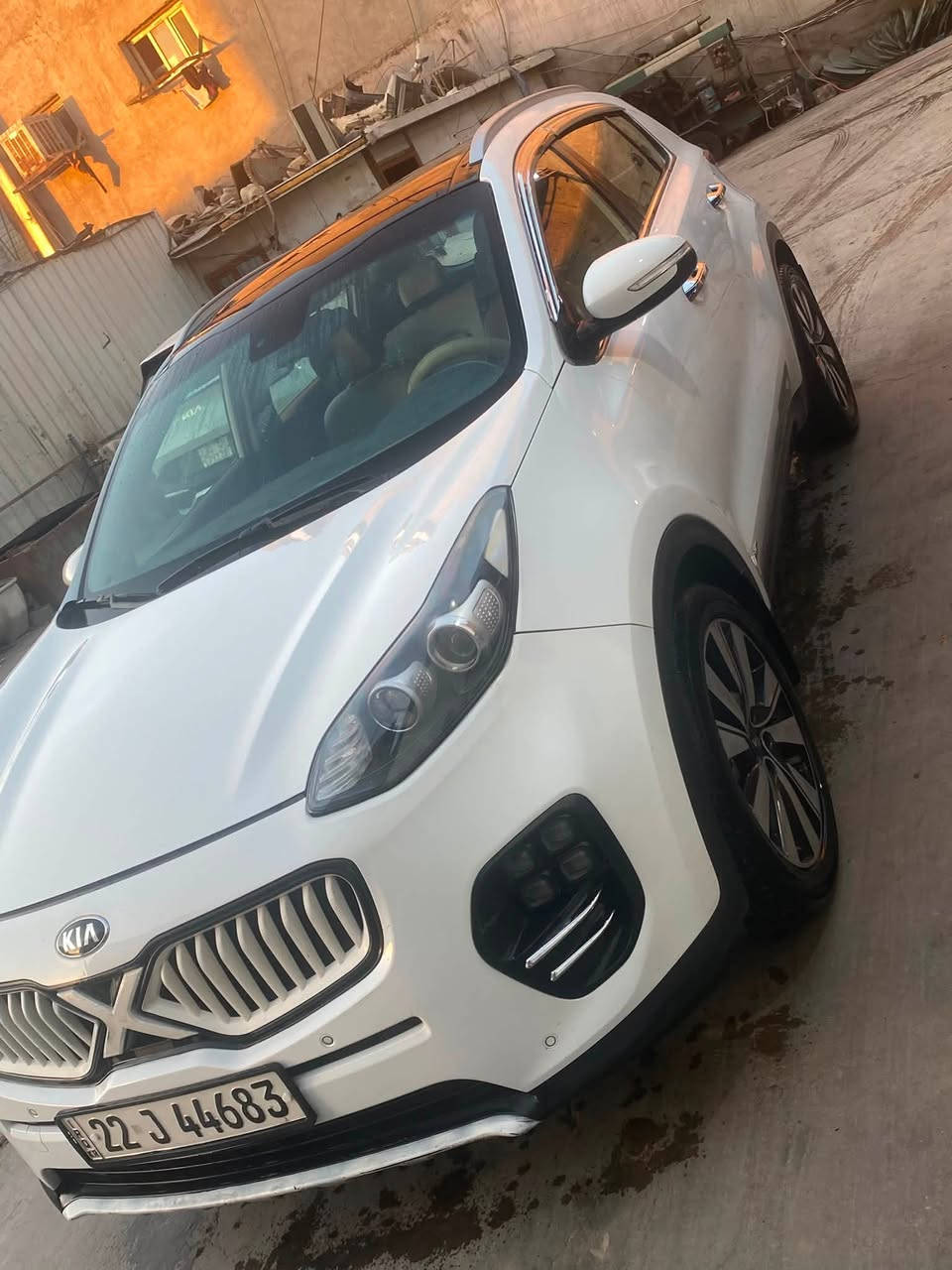 بيع سريع 

سبورتج ٢٠١٦ خليجي شكل ال٢٠ ماشية ١٢٧ km فول فول مواصفات بدون اي صبغ والسونار موجود بالصور 

بصمة تشغيل وبصمة ابواب 

بنوراما
هاند بريك بصمة 
كشن كهرباء

كشنات جلد 

مثبت سرعة

مانع انزلاق

مانع منحدرات

مري شفط 

لايت لد نهاري

تحكم ستيرن

كاميرا خلفية 

حساسات خلفية
السيارة جاهزة بدون اي نواقص 
عنوانها الدورة حي اسيا 
السعر ١٤٥ وبيهة مجال بسيط 
***********
