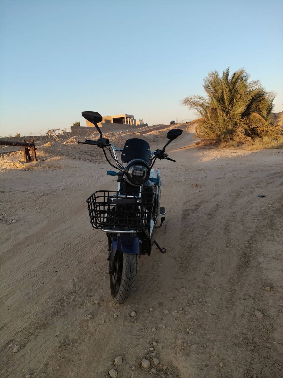 متاح ماطور شحن شركه بغداد نوع همر للبيع من دون بطاريات ملفه 2000واط نحاس + ويا بطاريات منتفخة ***********

