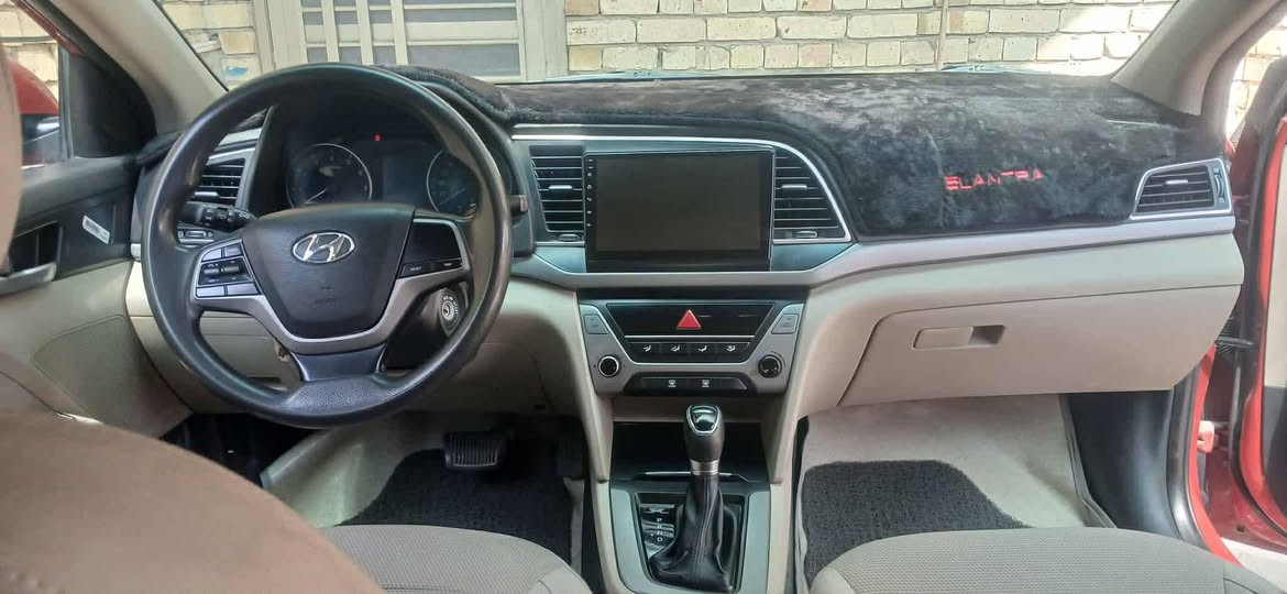 السلام عليكم النترا خليجي 2016  رقم بغداد محرك دوش 2000 سيارة خير من الله كير محرك مكفول و مكفولة من الضربة ايضاً تبريد قطعتين ثلج كامله ما بيه نقص برغي شغل وطلع شاشه وتحكمات مري شفط وباقي مواصفات الخليجي معروفة بيه جراد قليل بالقمارة و صبغ بيه دوسات وجاملغ خلفي ايسر فقط اكرر بدون ضربه كلير فقط كلش حلوة السيارة وتراي بعد احلى بالعافية على الي ياخذه سعره 125 ورقة وبيه مجال بيع فقط السيارة بأسمي  هزة ما ساقطة تحويل ثاني يوم لتواصل اتصال على الرقم 

***********
