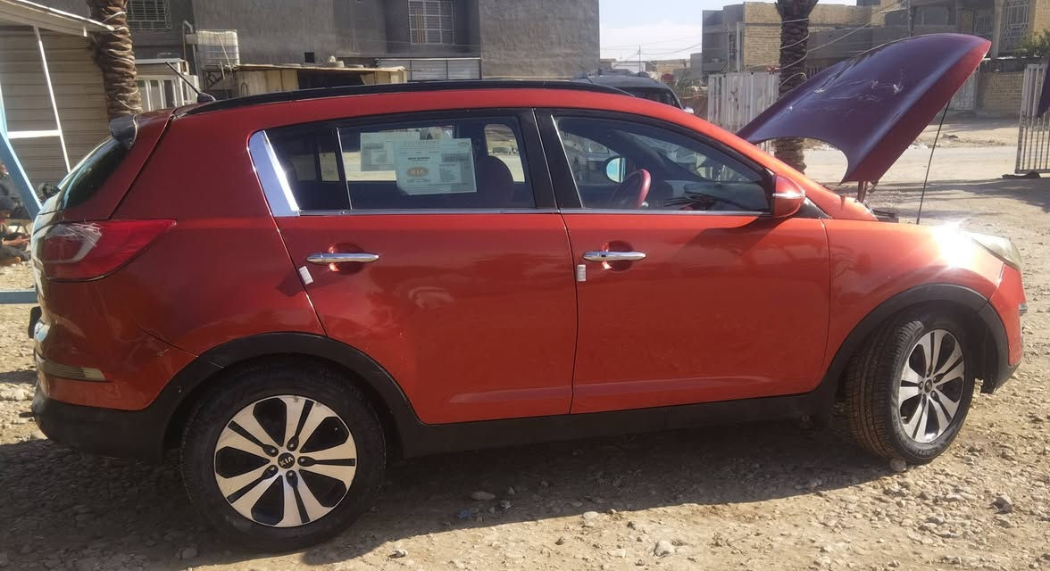 سبورتج خليجي 2013 لون مميز مشمشي  كير محرك حداديه تخم تاير كله جديد  دوشمه سياره مال جناي وجاهزه  محرك 2400 دوش  رقم بغداد نگليزي بسمي
فول مواصفات للاخير بصمه  بنوا  راما  ڤي ايبي.....
  السياره  صبغ عام   السعر 110 وبيها حك الجيه 
اخوان رجآ اقره المنشور زين  قبل التواصل 
      مكان بابل للاستفسار   ***********
