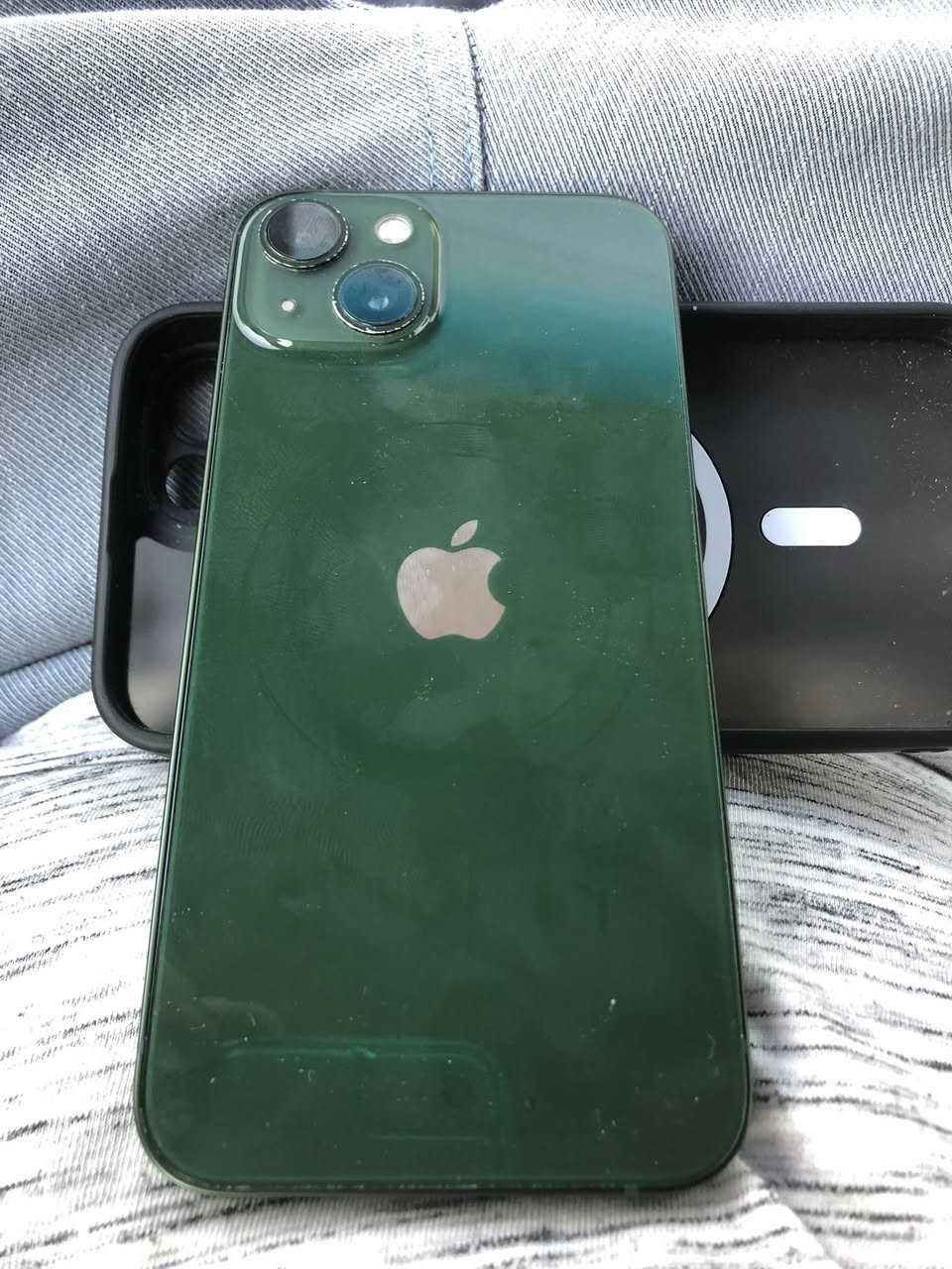 ايفون   13 عادي
رام  128
بطارية  96
السعررر    425
مكان بغداد
***********
