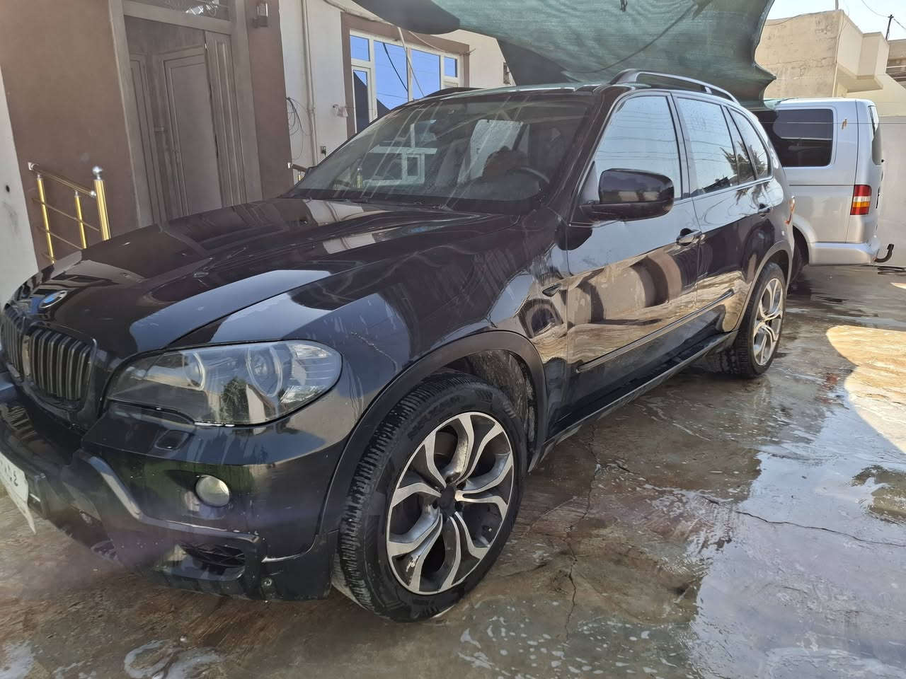 bmw 2009 كاز بدون صبغ *********** سعر 110وبي مجال قليل

