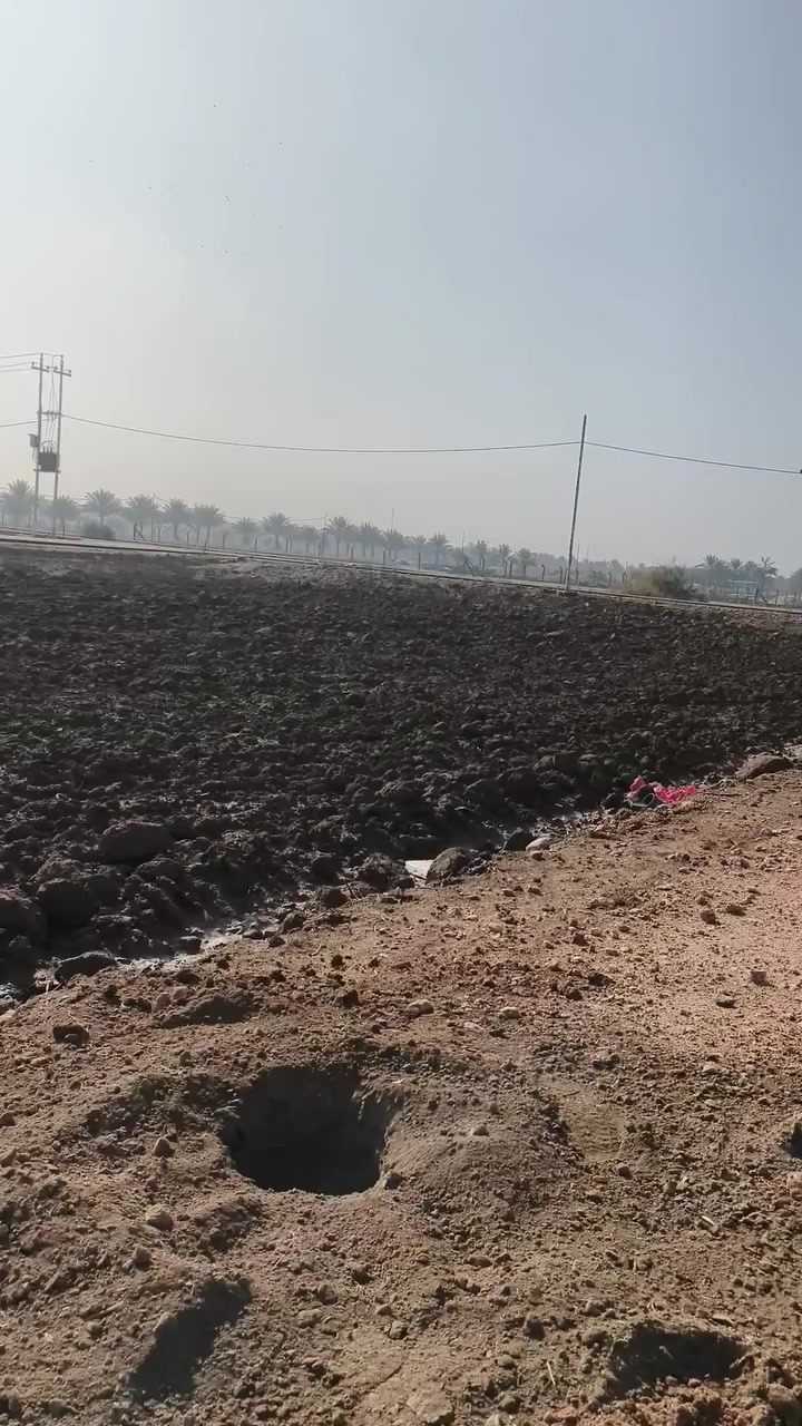 السلام عليكم قطعه للبيع مساحه 250 سند 25 قرب العلويه الشريفه ماي كهرباء وتبليط سعرب مناسب الاتصال واتساب على هذا الرقم***********
