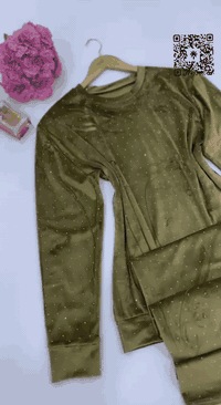 للاستفسار عبر الواتس 
***********
التلي @https://t.me/useydhk
انستجرام @vionka_storee
