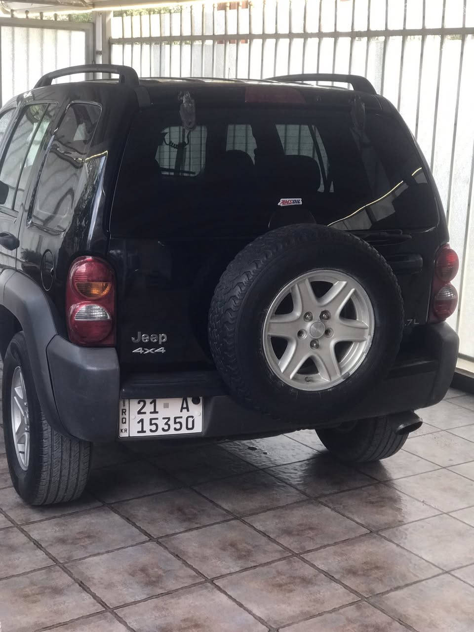 السلام عليكم
أخواني الأعزاء 
للبيع 
جيب ليبيرتي 
موديل 2004
مكينة V6 3.7
ماشيه 250
تبريد تدفئة 💯
تحكم ستيرن جهتين 
مثبت سرعة 
كشن كهرباء 
كهربائيات كلها شغالة ضفيرة بلادية 
محرك كير 💯
دبل اكسل 4x4 شغال بكل وضعياته 
شاشة قلابة فول أندرويد كار بلي 
كاميرا دوارة 
سستم سماعات انڤنتي 
تخم تاير 70%
خمسة ويل نجمة 
لايتات عالي ناصي LED أقوى نوعية 
وارد امريكي كلين تايتل 
سونار مرفق بالصور 
بيها شي بسيط جراد بالقمارة والبنيد على وضعهن 
السيارة بدون صبغ على وضع البلاد 
ملاحظة 
بيها لاستيك درايم شفت جهة السكن 
رقم سليمانية الإنكليزي نافذ لل2030
هزة جديدة 
بإسم شخص عربي 
تحويل او وكالة 
السعر 77 ورقة مجال جدًا بسيط 
للإتصال ‭٠٧٧١ ٢٤١ ٣٢١١‬
