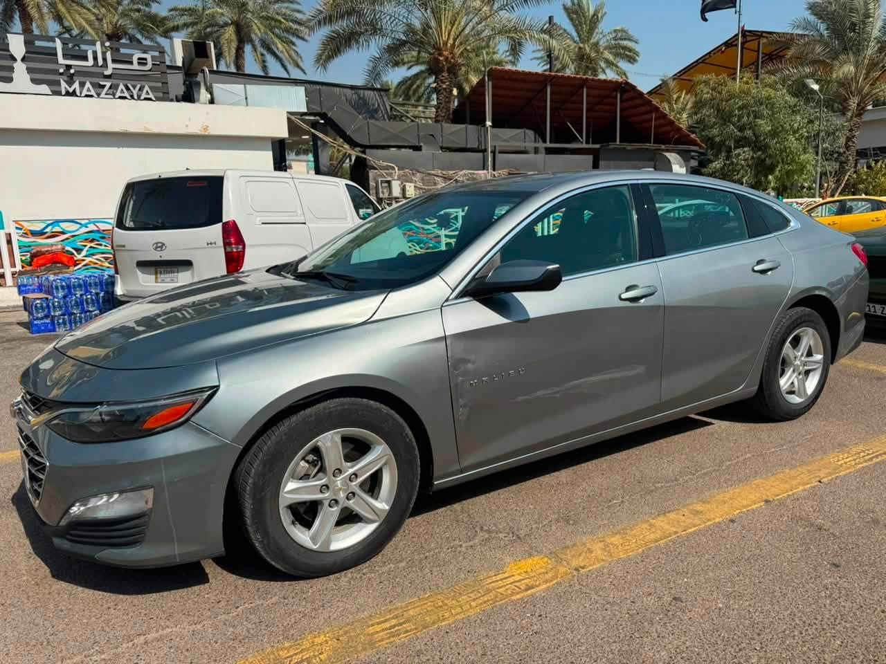 سلام عليكم
للبيع 
ماليبو LT
موديل ٢٠٢٤
حادث جاملغ و ربع البنيد 
مواصفات LT معروفه
كشن كهرباء تدفئه تبريد 
تبريد قطعتين 
ماشيه ١٠٠ و كسر كيلو 
السعر ١١٥ وبيها مجال 
عنوان سيارة بغداد المنصور 
***********
